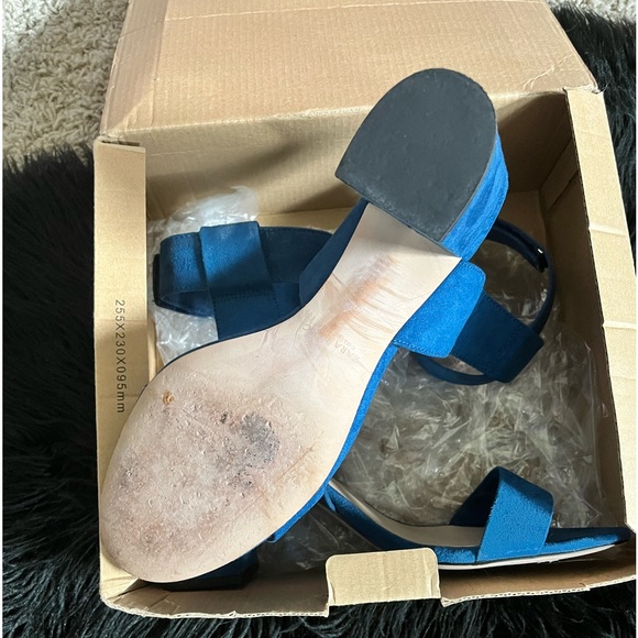 ZARA - Picture 2 of 3